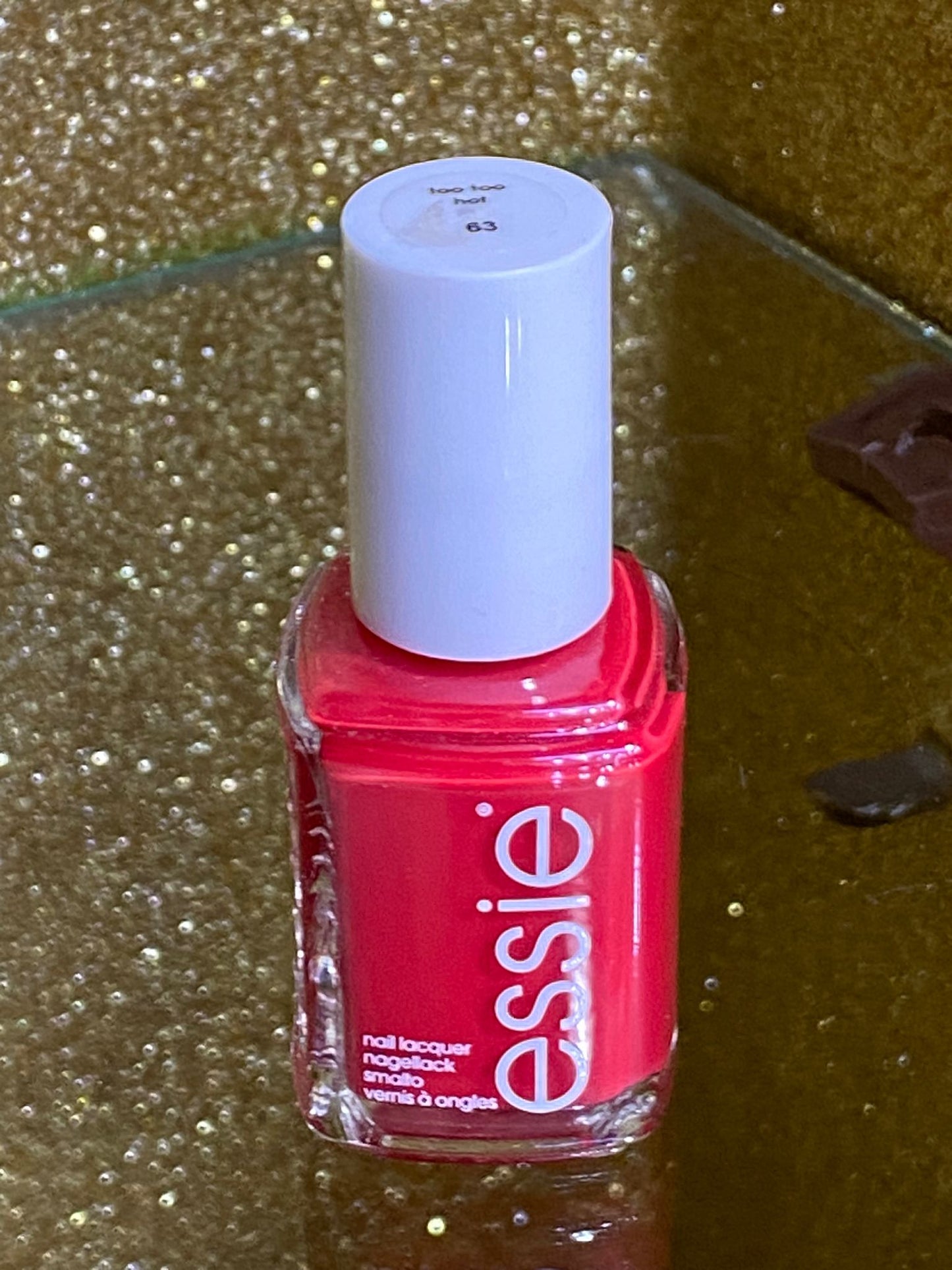 Essie Too Too Hot 63 13.5 ml